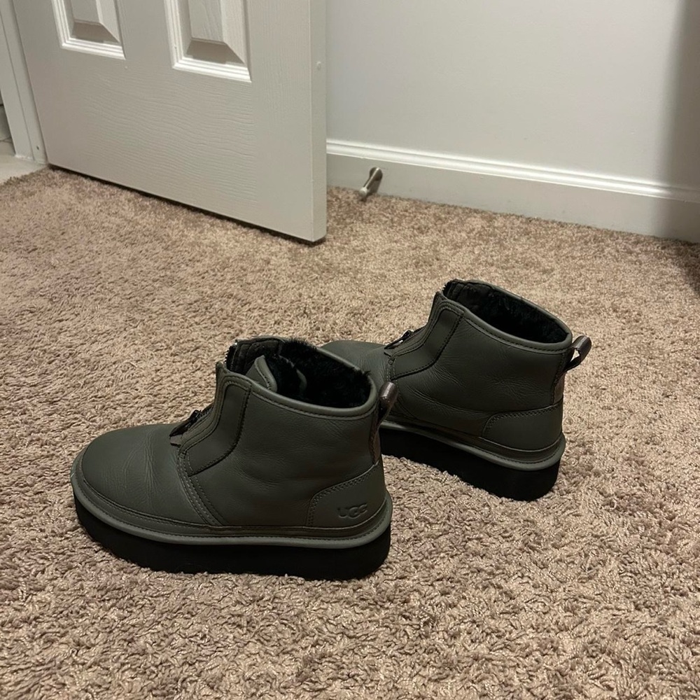 UGG Green Ankle Boots Sturdy Suede Design